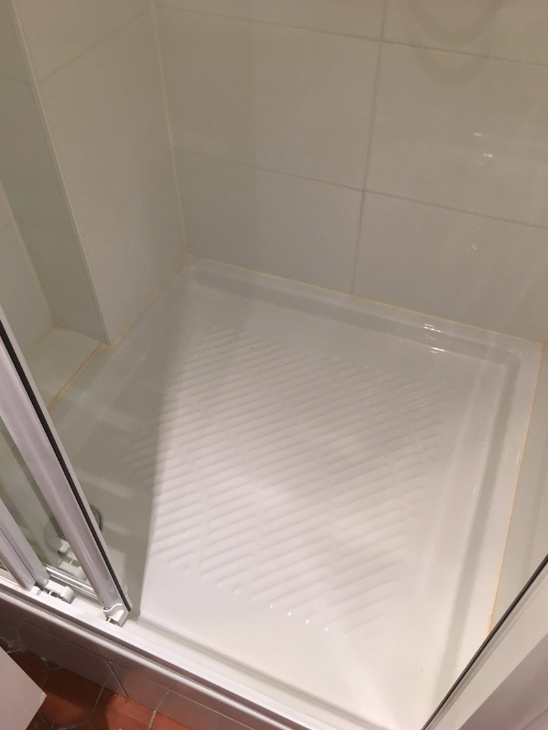 location-studio-paris-montorgueil-douche